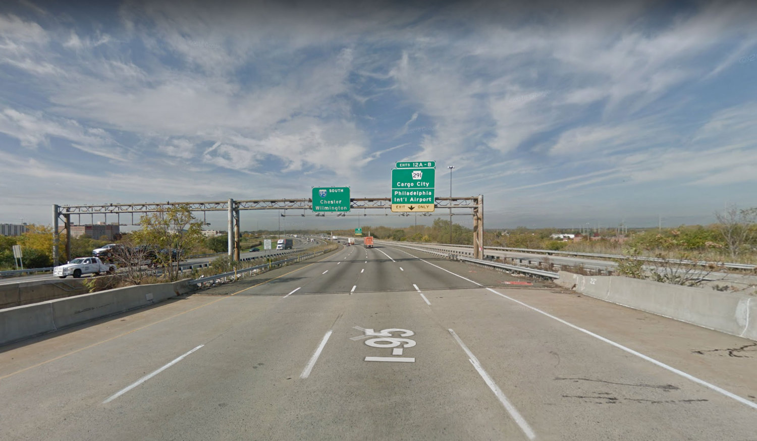 Google Street View of I-95 by Philadelphia airport.