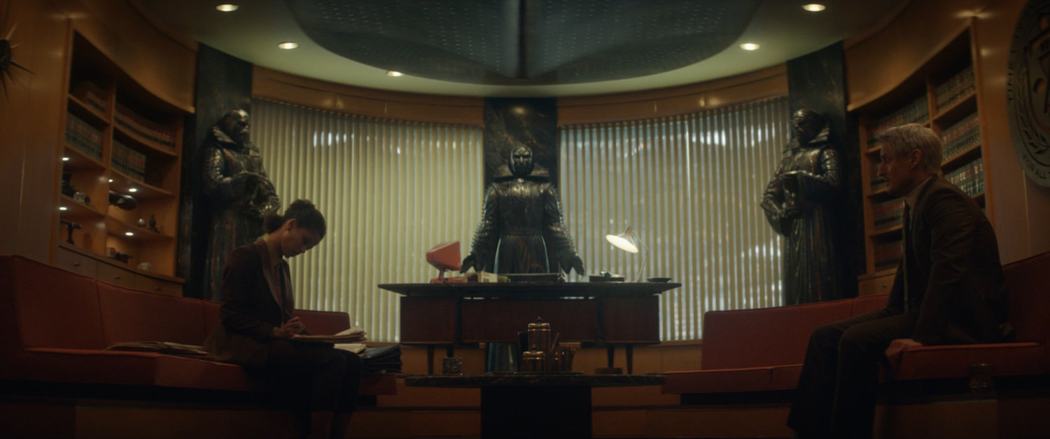 Mobius and Ravonna Rennslayer in her TVA office.