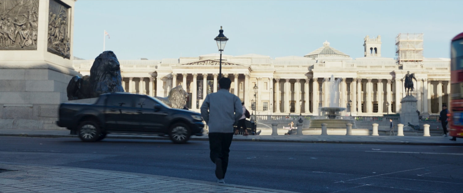 Steven walking towards the National Art Gallery, London.