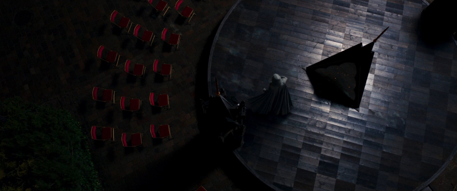 Moon Knight in the courtyard of a London church.