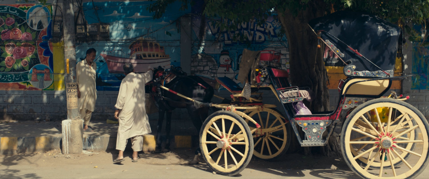 View of vendors on Karachi street.