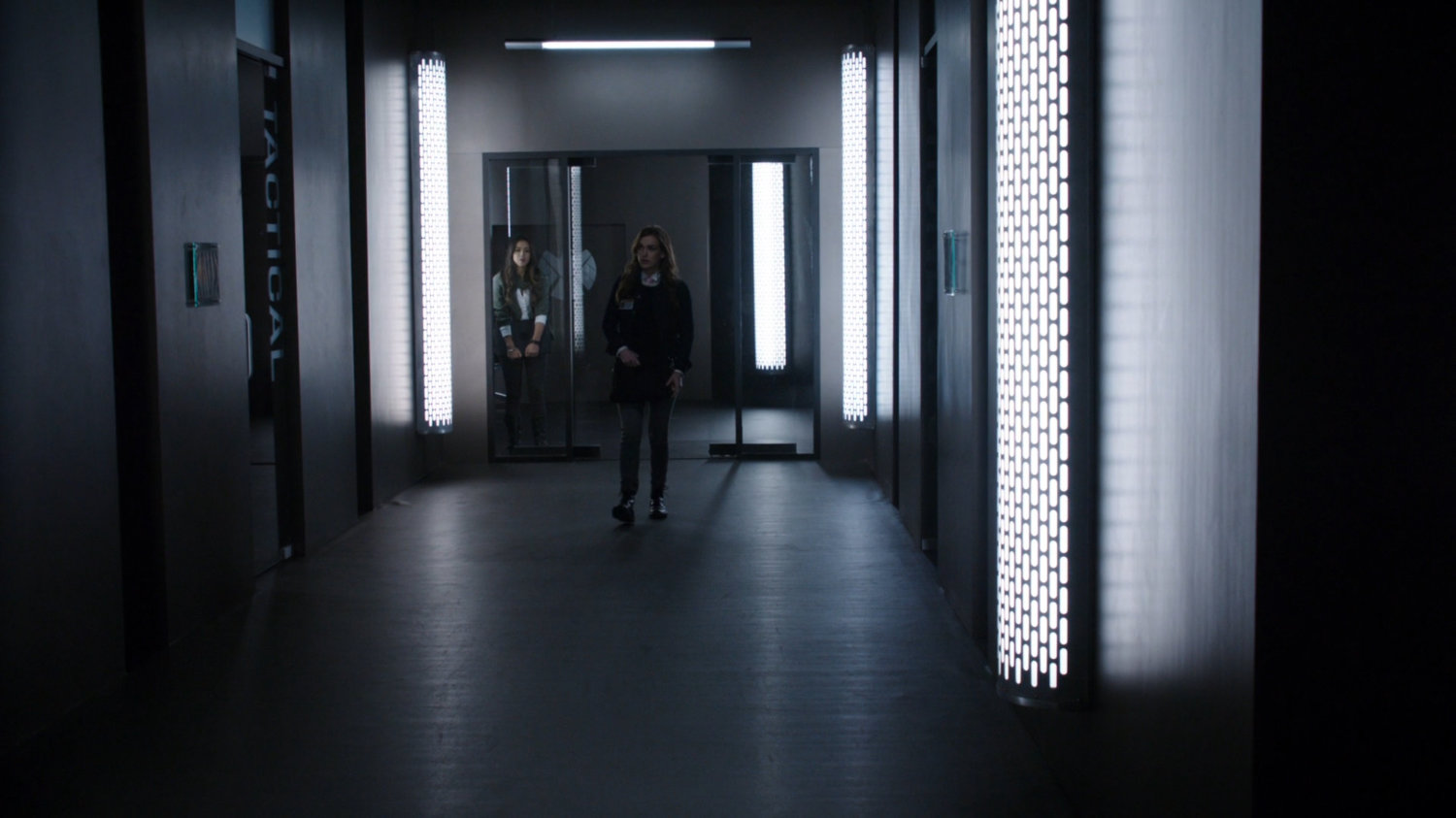 Skye and Simmons in the Tactical area of The Hub.