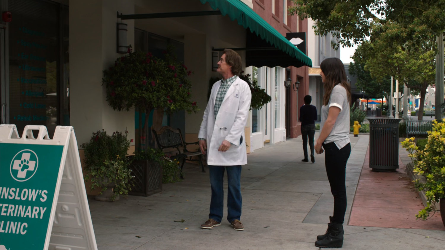 Cal and Skye outside the Winslow Veterinary Clinic.
