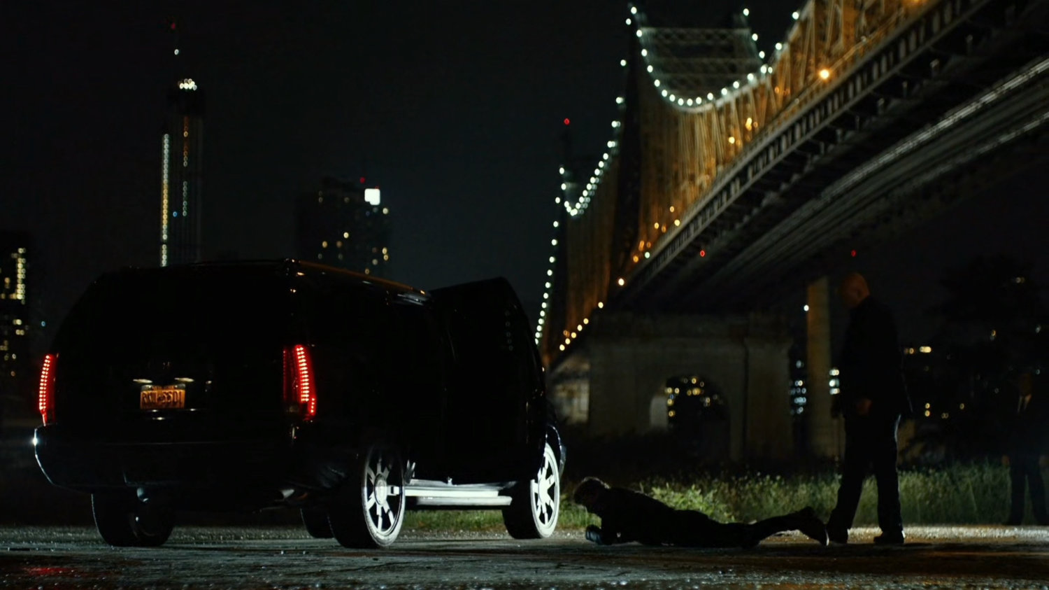 Fisk beats Anatoly by Queensboro Bridge.