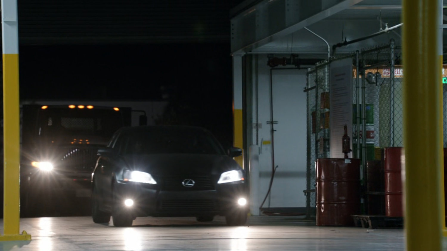 Vehicles pulling into Endotex Labs.