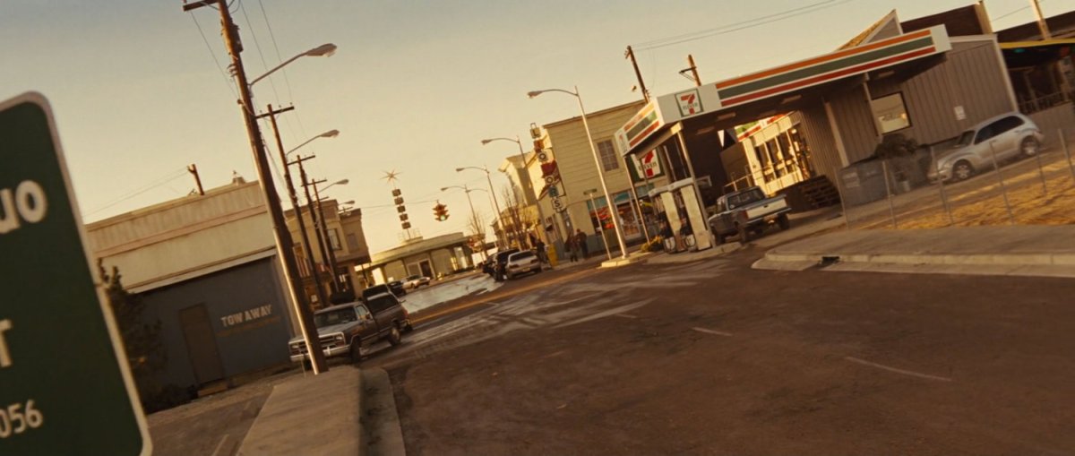 Exterior main street in Puente Antiguo.