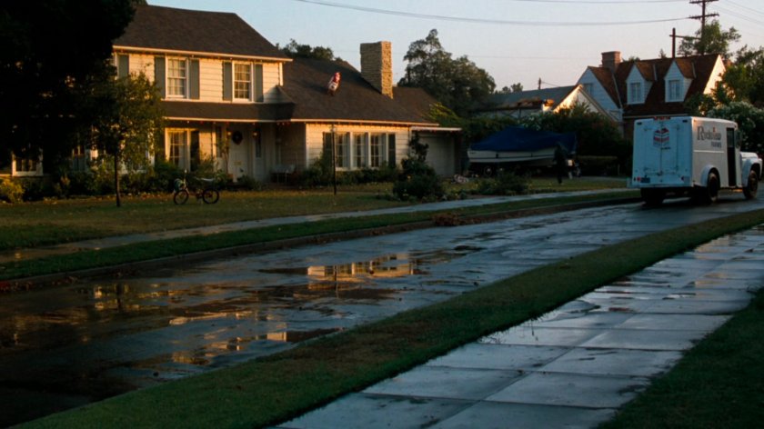 The house used for Dottie's residence and also a sceen from Lethal Weapon.