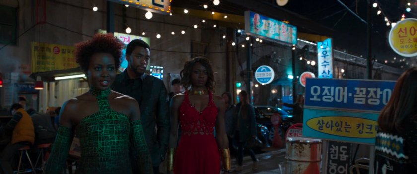 Okoye, T'challa, and Nakia in a Busan alley/market.