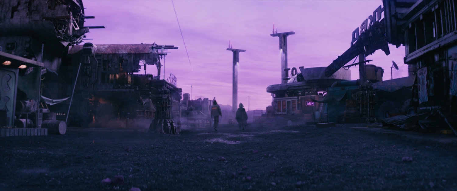 Loki and Sylvie enter deserted town on Lamentis-1.