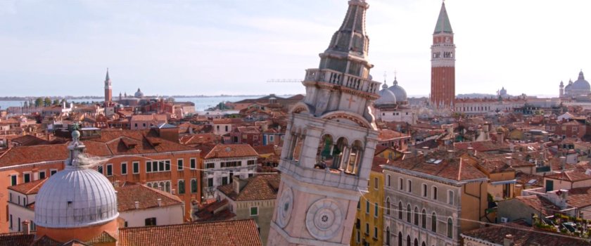 Tower in Santa Maria Formosa Square toppling.