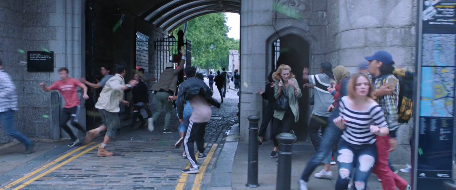 Crowds run in panic at the Tower of London.