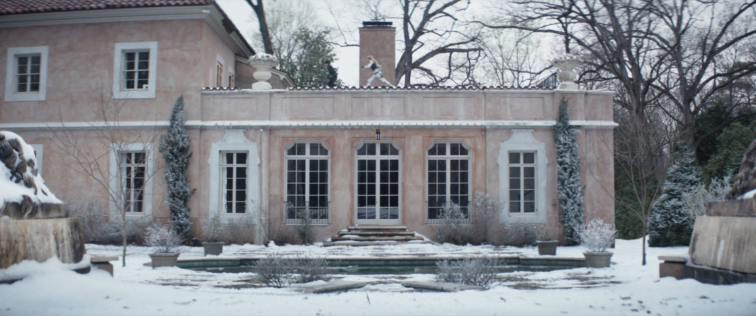 Exterior of Ana's mansion.