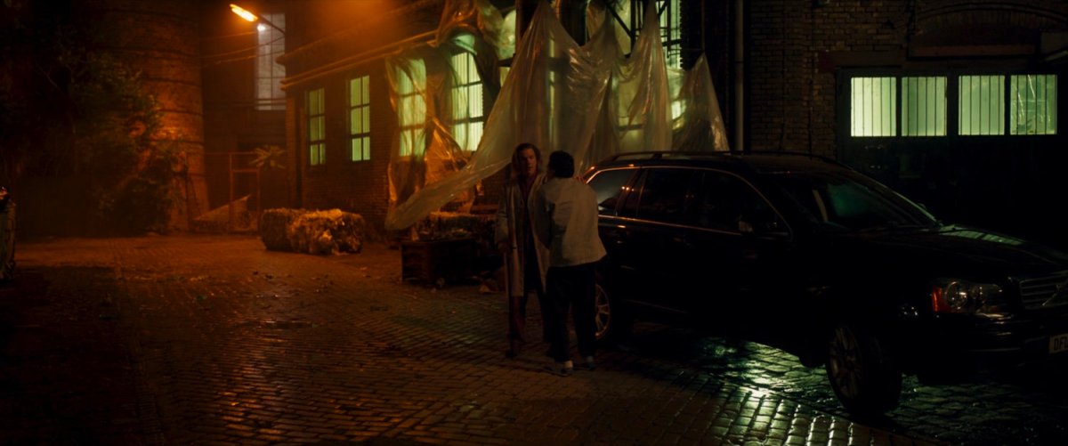 Arthur Harrow and Steven talking outside Ammit's enclave.