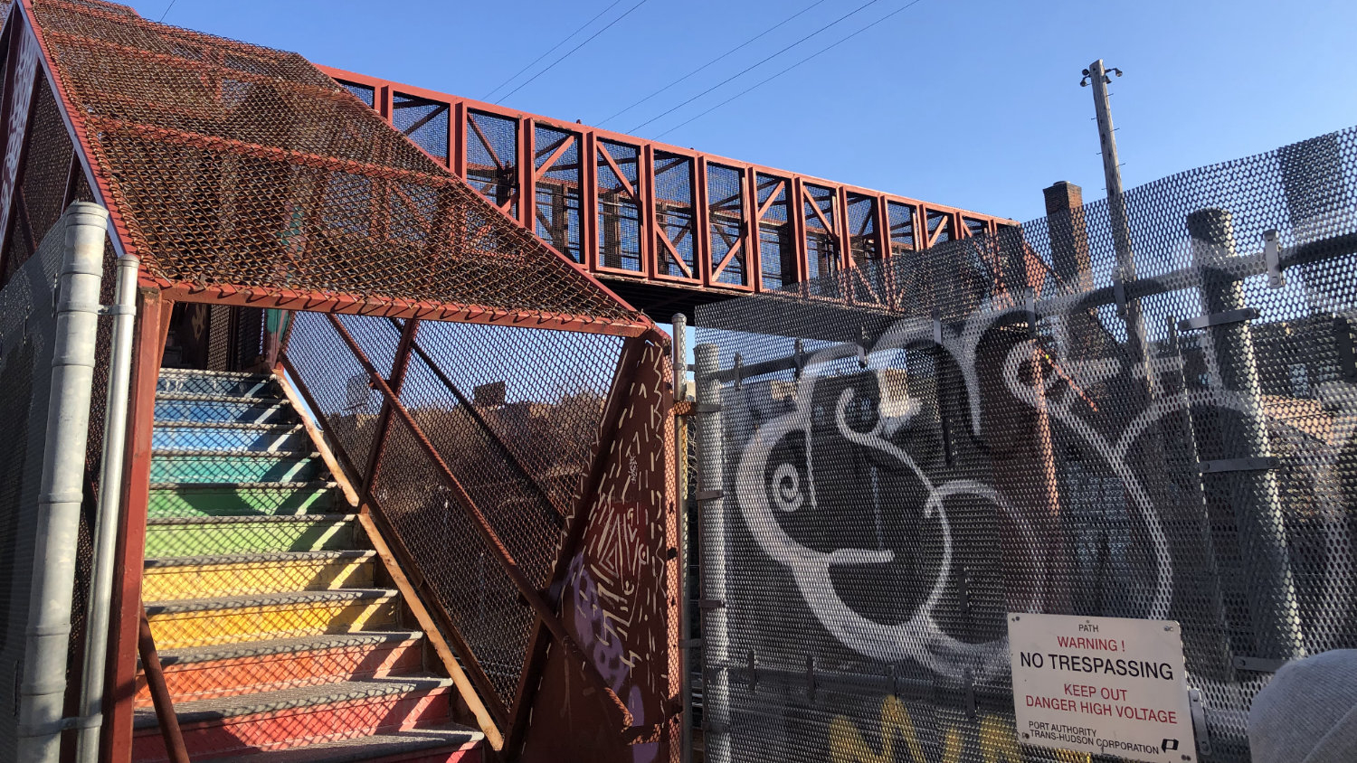 Behind-the-scenes of the Van Wagenen footbridge, courtesy Perception.