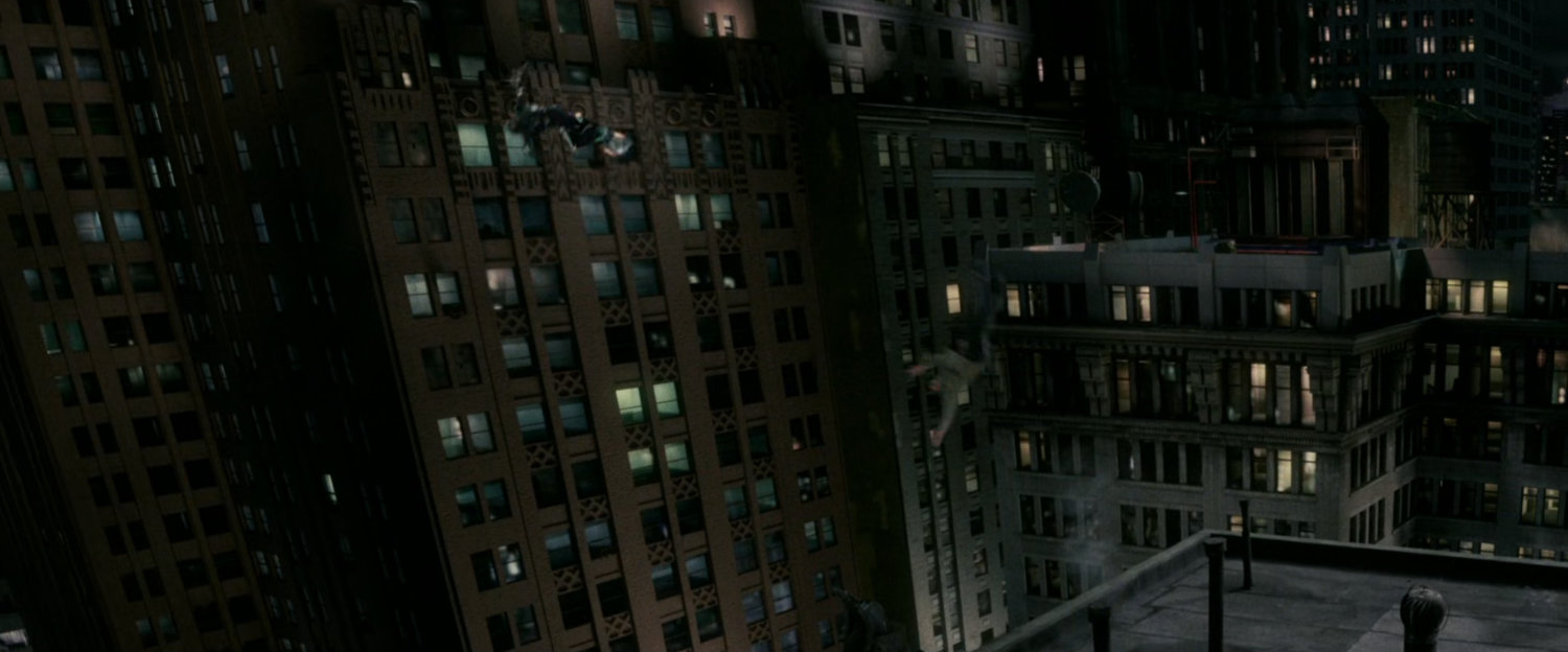 Aerial fight between Peter Parker and New Goblin.