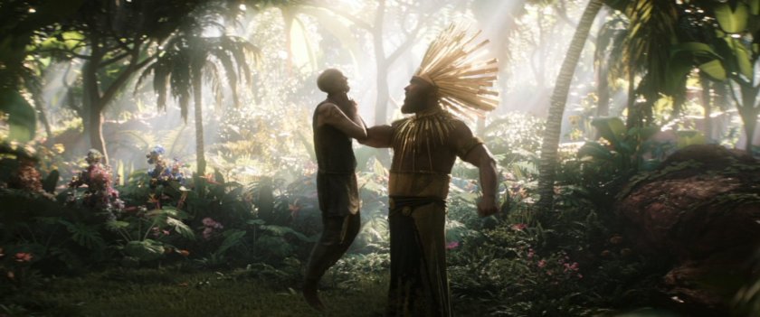 Gorr is choked by Rapu, the God he worships.