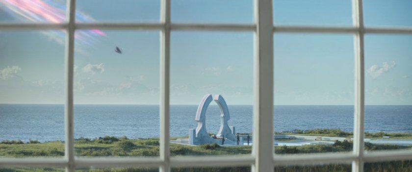 Thor hurtles out of the sky towards the sculpture by the Mjolnir shrine.