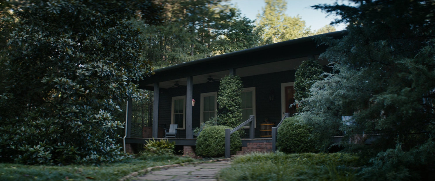 Exterior of Everett Ross house.