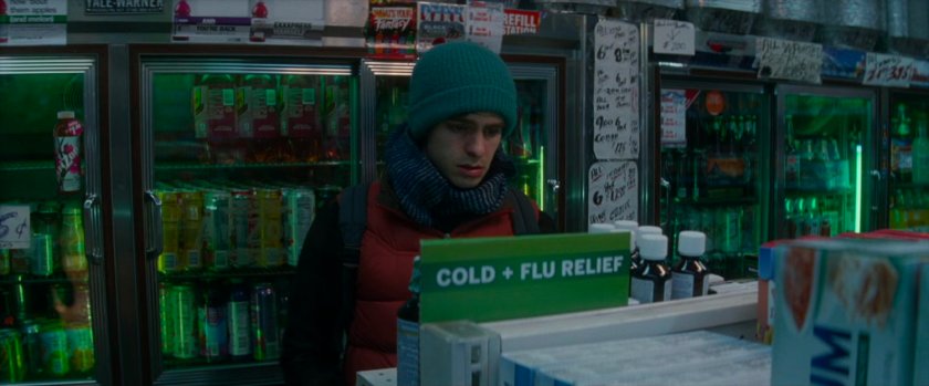 Peter parker in bodega.