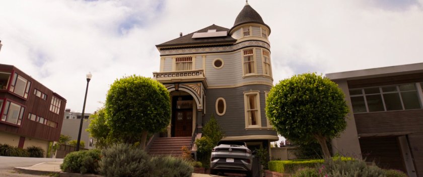 Exterior of Hank Pym's house.