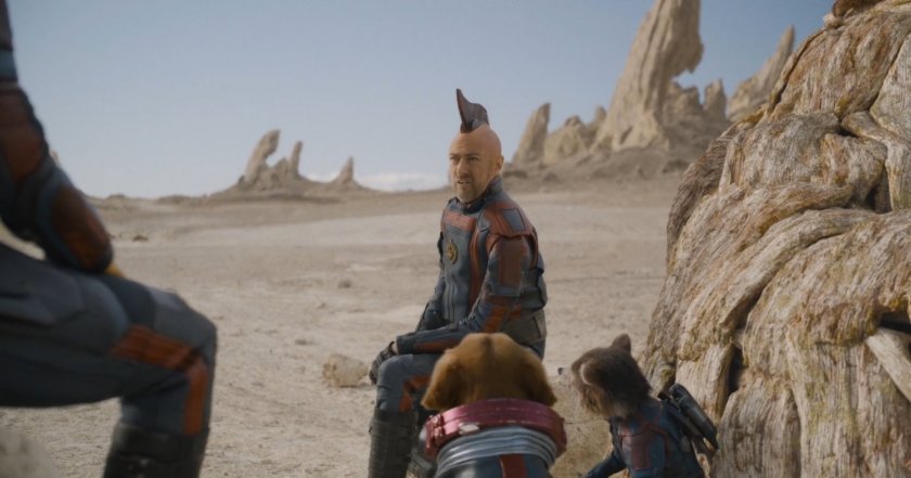 The new Guardians in a Krylor desert.