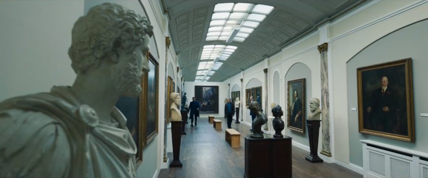 Gravik and Talos in an art wing of the London Portrait Gallery.