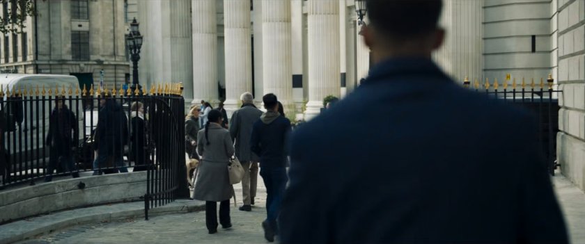 Gravik watches Talos walk away from the London Portrait Gallery.