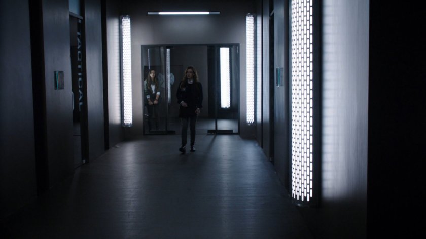 Skye and Simmons in the Tactical area of The Hub.