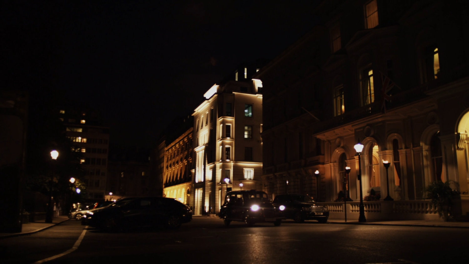 Street outside Irish Hotel.