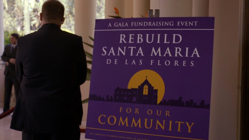 Sign outside Miami mansion for the fundraising event, Rebuild Santa Maria Se Las Flores.