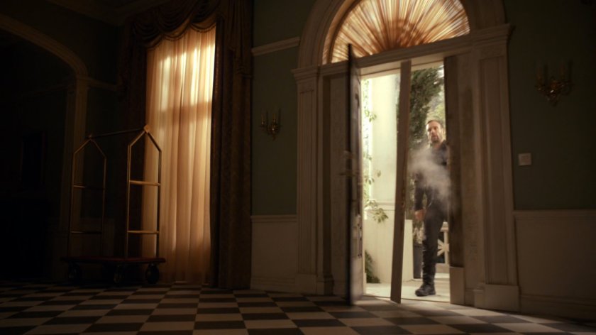 Hunter kicks in front door of Safe House.