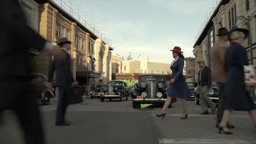 Behind the scenes: Peggy crossing New York intersection.