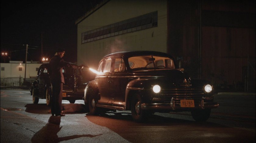 Jerome Zandow is shot dead on a wet street.