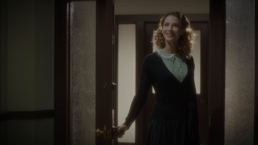 Dottie entering Dentist Office.