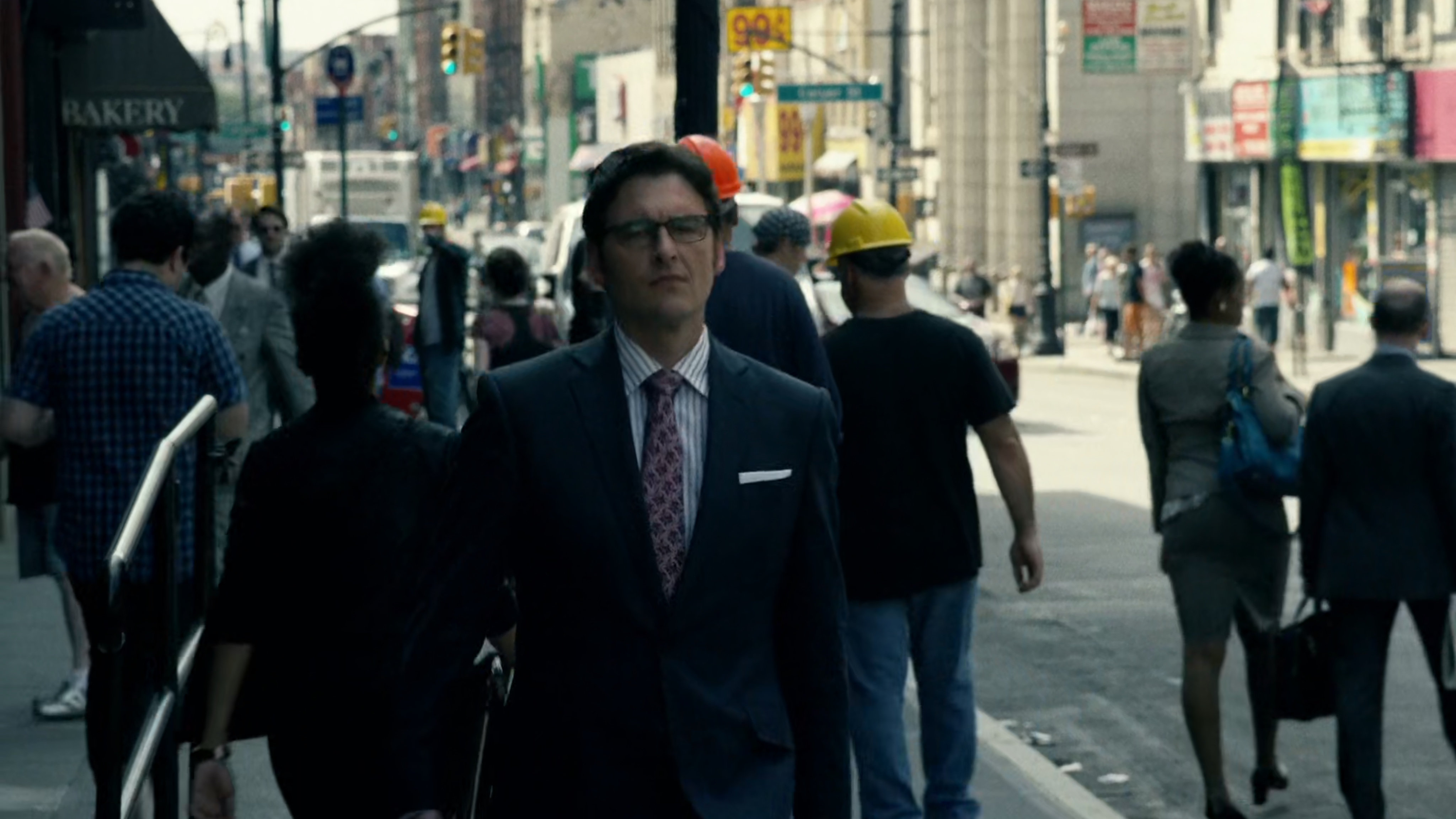 Sidewalk Suspicion, New York | MCU: Location Scout