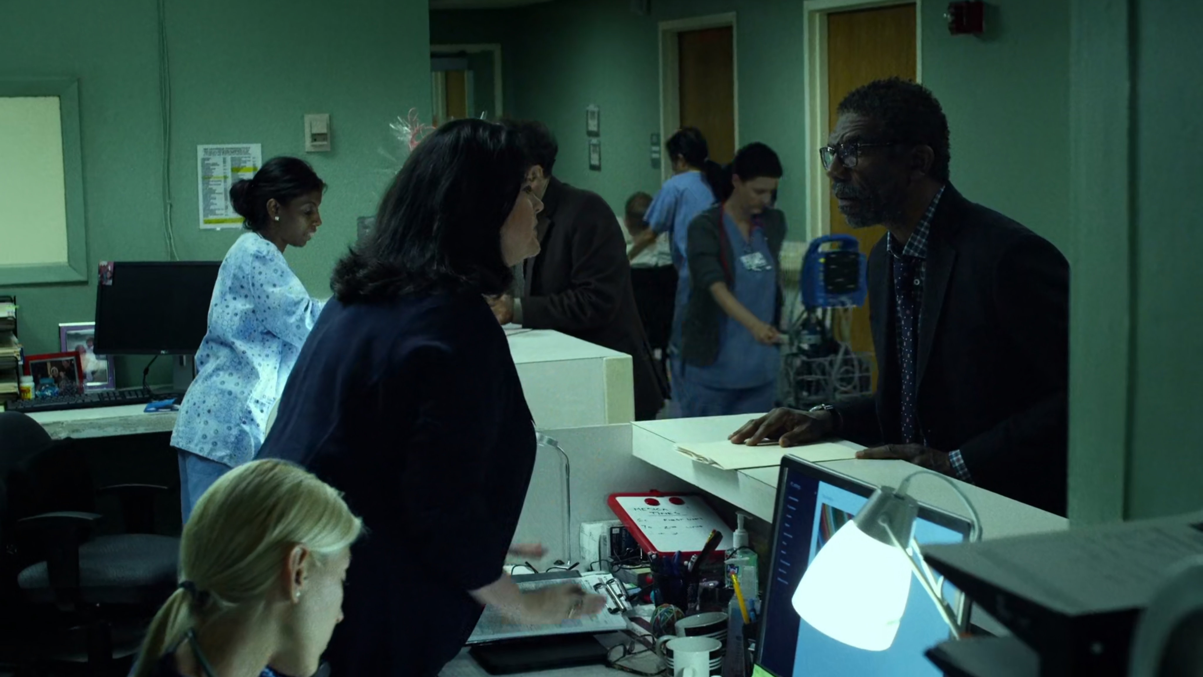 Ben talks to Shirley inside hospital.