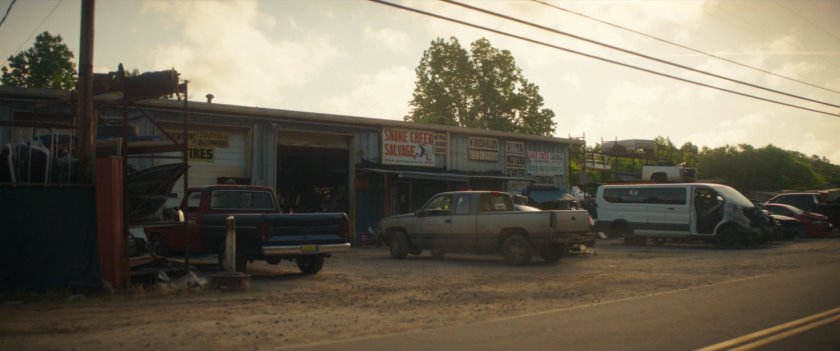 Exterior of Snake Creek Salvage.