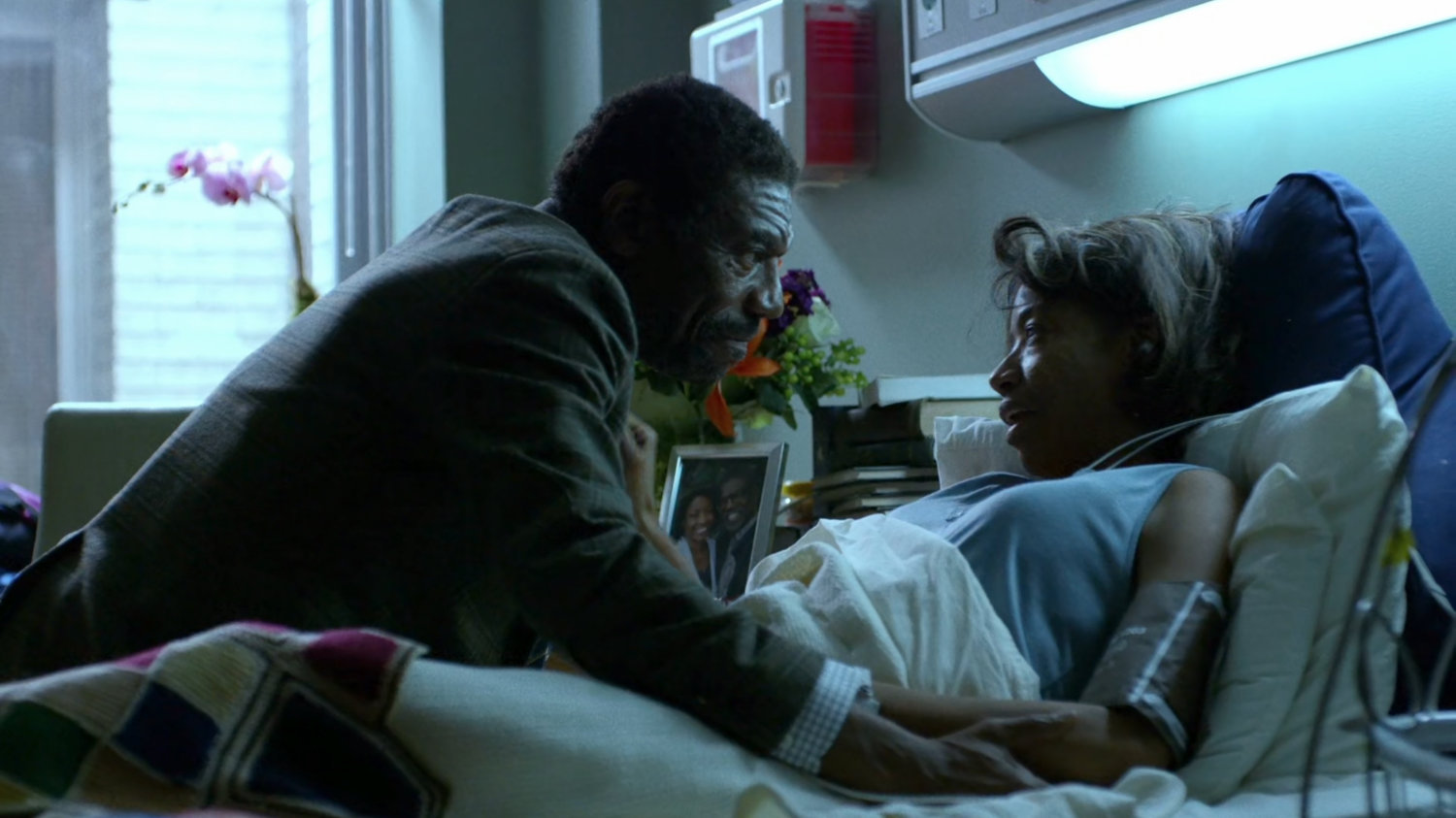 Ben Urich and Doris in Metro-General hospital room.
