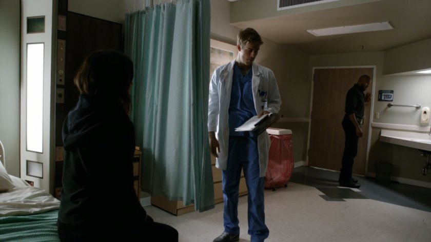 Daisy, Lincoln, and Mack in hospital patient room.