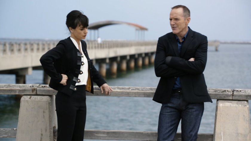 Price and Coulson meeting at a breakwater.