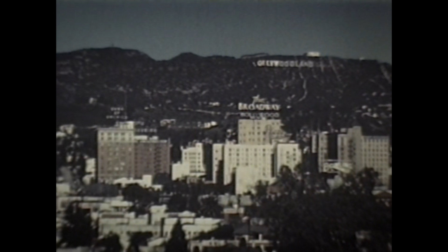 Vintage newsreel of 1947 Hollywood.