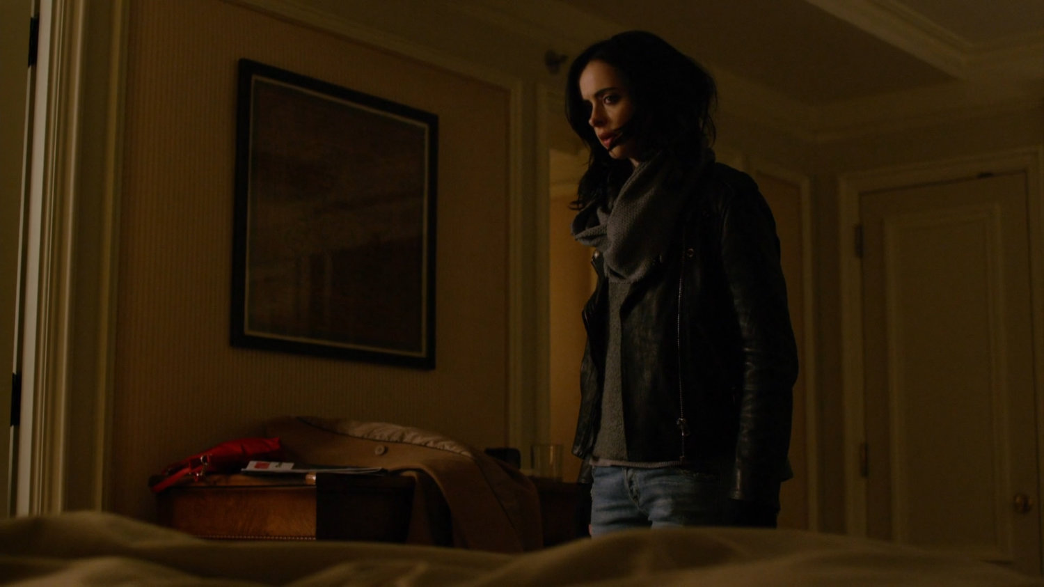 Jessica in a fancy hotel room.