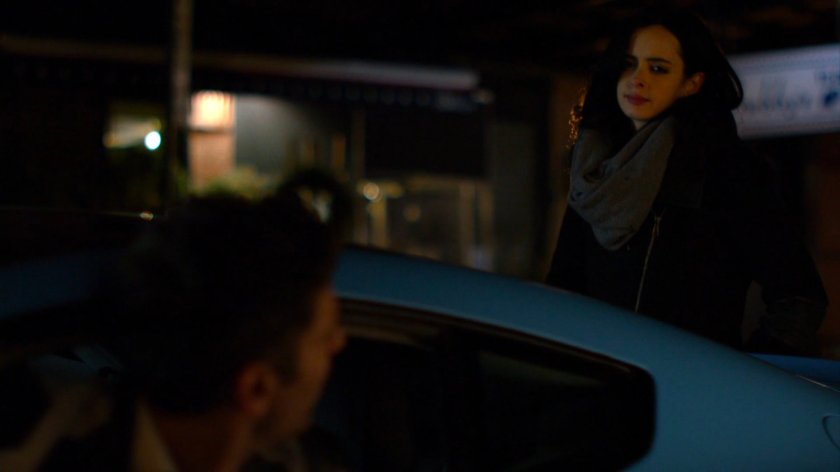 Jessica lifting Spheeris' car.