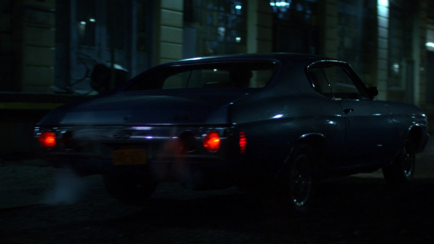 A car entering a decommissioned CDC facility.