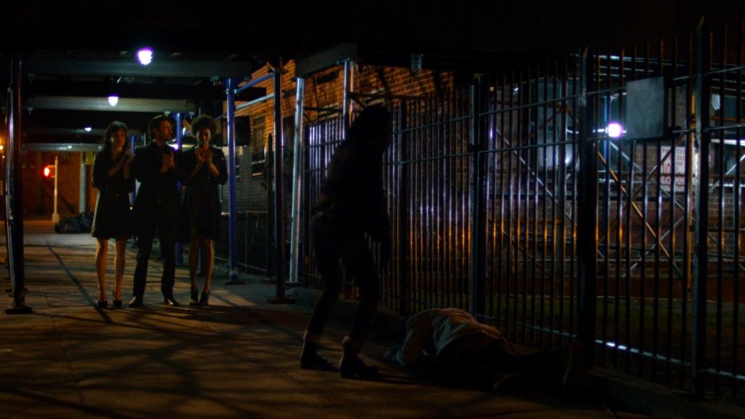 Kilgrave applauding Jessica's heroism.