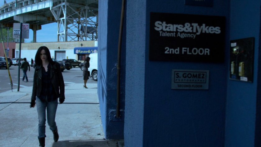 Jessica approaching entrance to Stars & Tykes Talent Agency.