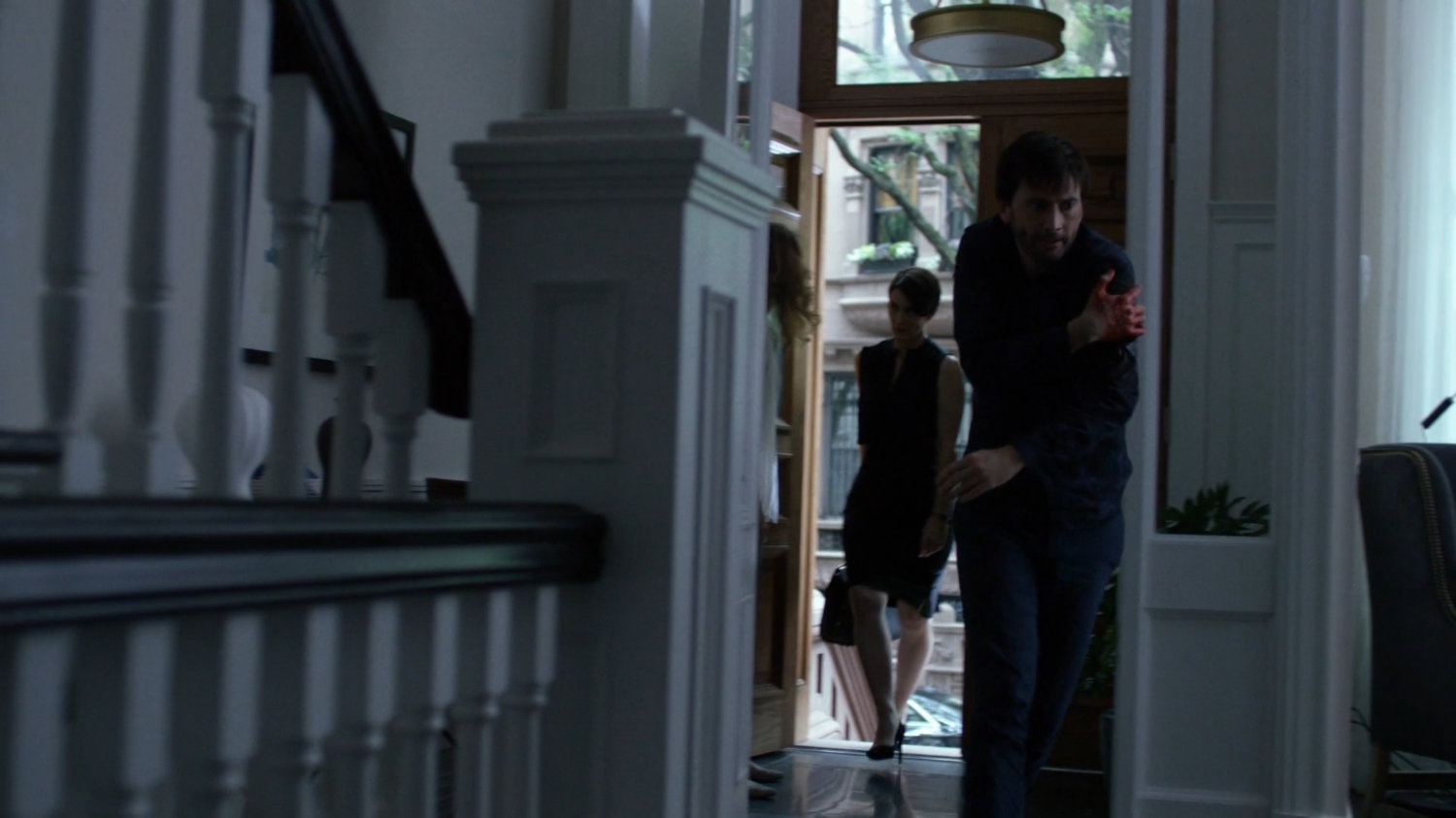 Jeri and Kilgrave inside Wendy's Brownstone.