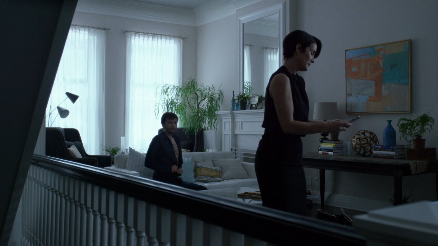 Jeri and Kilgrave inside Wendy's Brownstone.