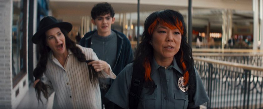 Alice, Teen and Agatha in Westview Mall.