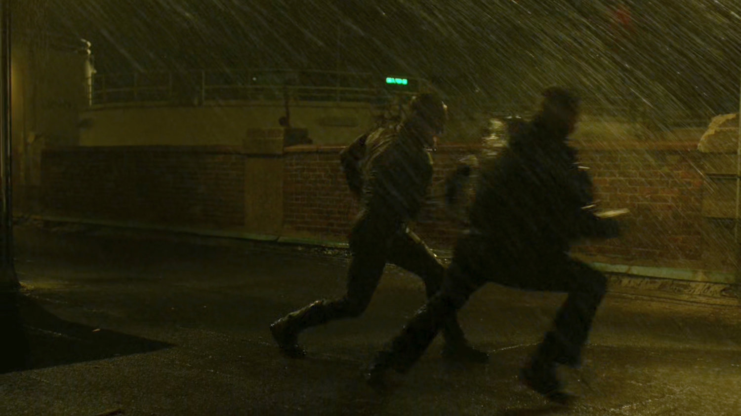 Daredevil fighting Punisher on roof.